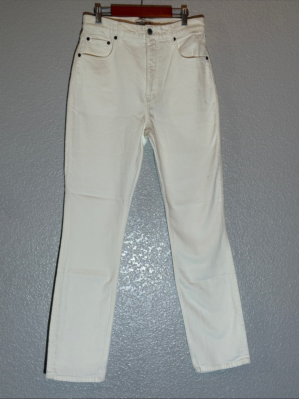 Abercrombie & Fitch High-Rise Straight Jeans Size 29